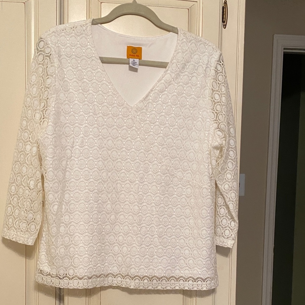 Ruby Rd. White Lace V-Neck Blouse